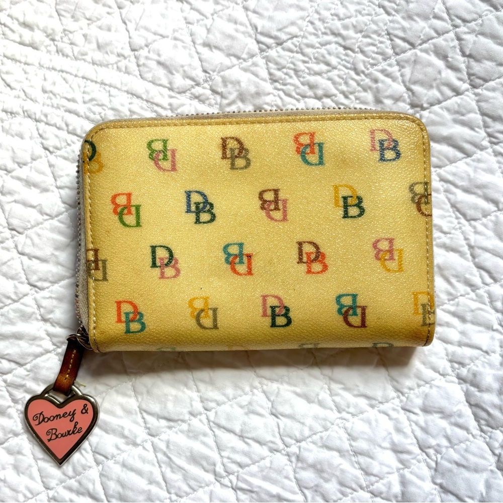 Vtg Dooney & Bourke change wallet
